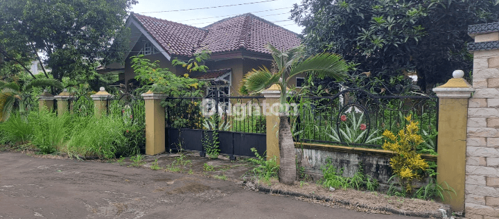 RUMAH BESAR, TANAH LUAS 521 METER. MURAH DI PERUMAHAN TOP JAKABARING PALEMBANG SUMATERA SELATAN INDONESIA 1