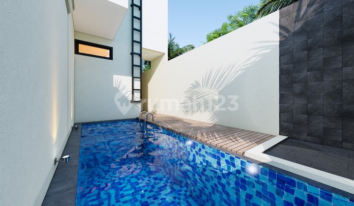 Luxury House with Private Swimming Pool Sleman