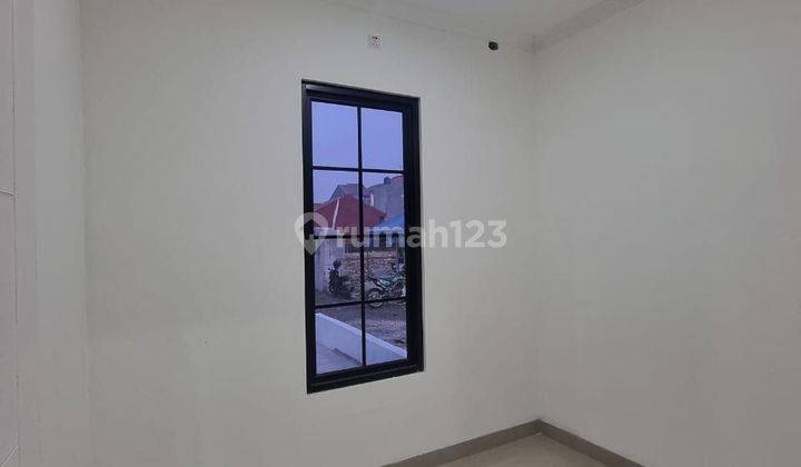 Rumah Cantik 2 lantai 700 jt an Beji Depok 2