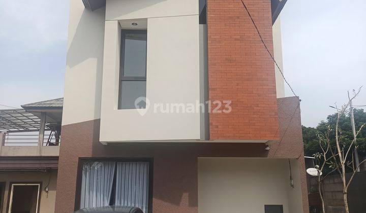 Rumah 2 Lantai 700 Jt An Sukahati Cibinong 2