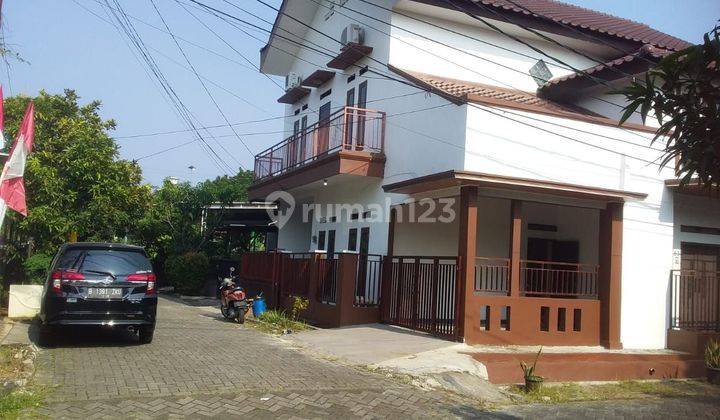 Rumah Bagus Rp 2,5 M Luas dalam komplek Depok 1