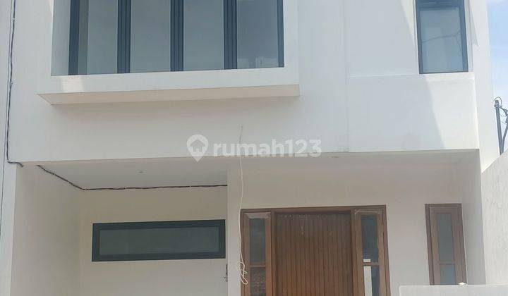 Rumah 2 Lantai Japanese Style 1,5 M Tanjung Barat Jaksel 2