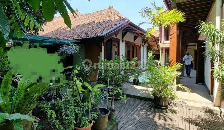 Rumah Villa Prime Lokasi 95m Menteng Jakarta Pusat 1