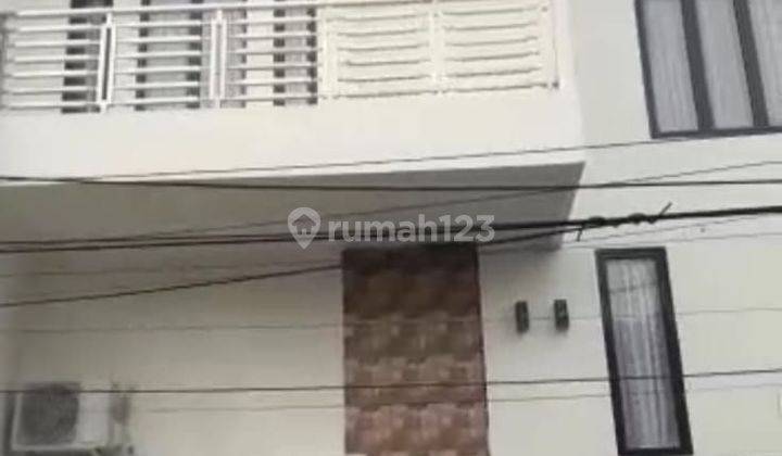 Rumah Cantik Siap Huni 2,7 M Mampang Prapatan Jaksel  2