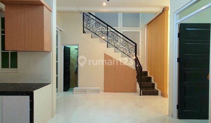 Rumah Cantik 2 Lantai 1,8 Man Jagakarsa Jakarta Selatan 2