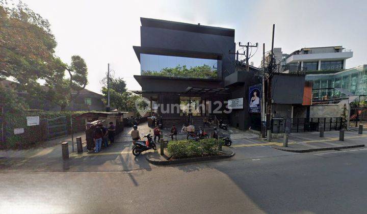 DIJUAL
Mini Building 40 m
Area Kemang Jaksel 1