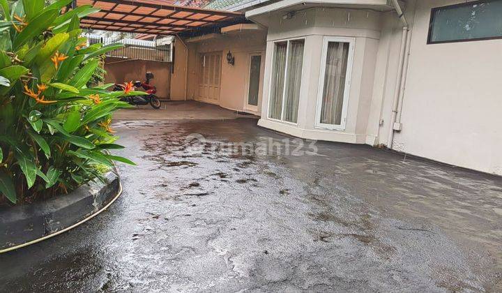 Sewa Rumah Bagus Strategis $5000/ Blm Menteng Jakarta Pusat 1