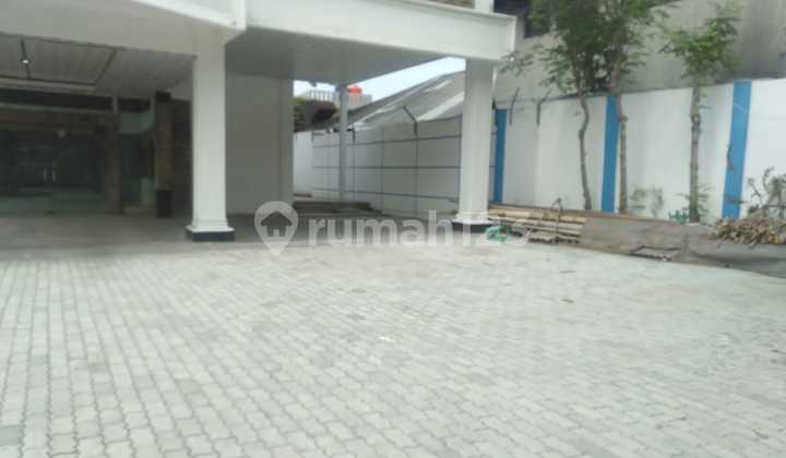 5-Floor Ready-to-Use Building on Daan Mogot Raya, West Jakarta