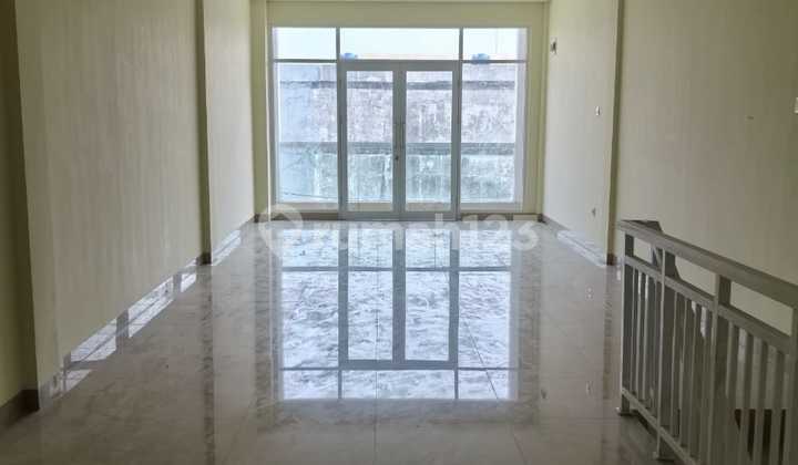 3-Storey Shop House, Taman Surya, West Jakarta 3-Storey Shop House, Taman Surya, West Jakarta
