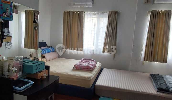 5x15 House in Taman Semanan Indah, West Jakarta