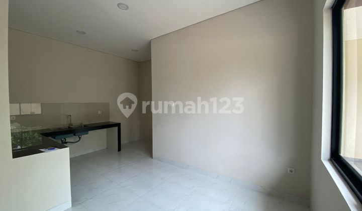 8X15 House, Kosambi, West Jakarta 2