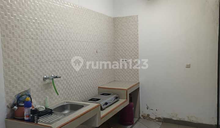 Siap Huni, Rapi, Semi Furnished Rumah Green Lake City Cluster Asia 2