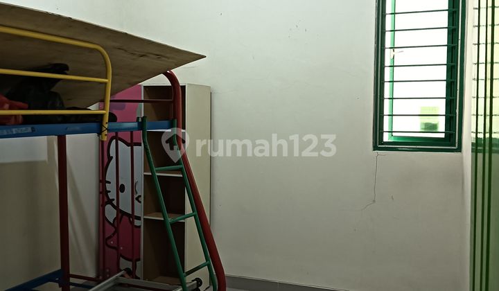 Spacious 7.5x18 House in Taman Semanan Indah, West Jakarta