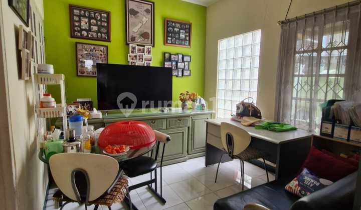 Rumah Hook Lokasi Strategis Nego Hadap Timur Citra 3 Jakarta Barat