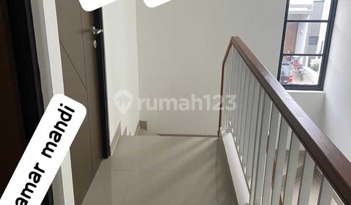 Rumah 2 Lantai Metland Puri 2