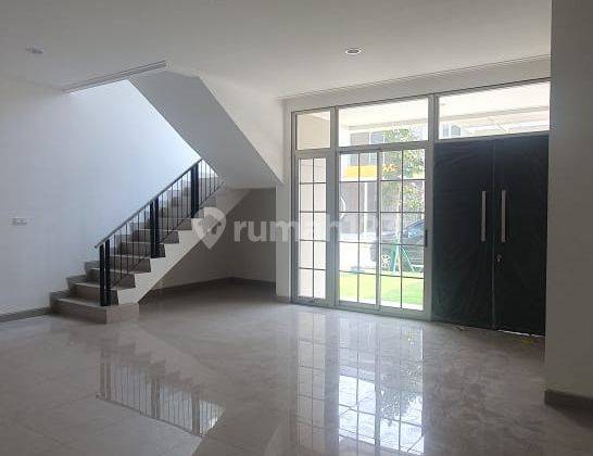 Rumah 2 Lantai Unfurnished di Pantai Indah Kapuk 2, Jakarta Utara 1