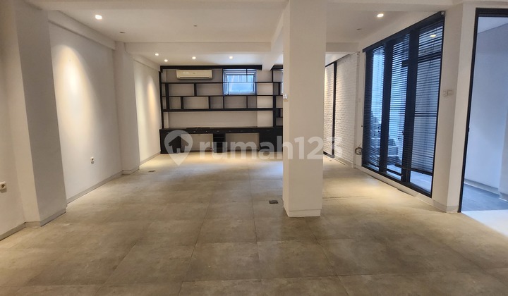 Aw.318 Dijual Rumah Private Cluster Bagus Mewah 2 Lantai 2