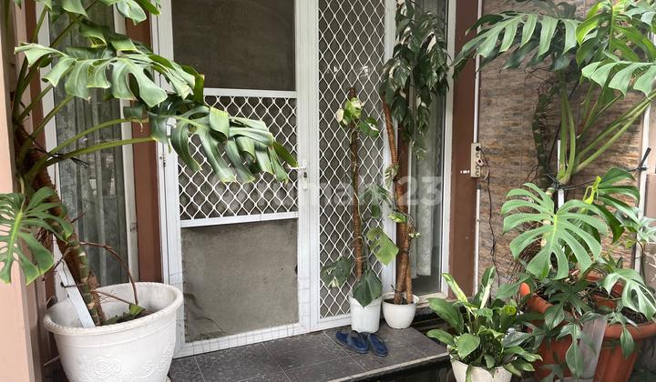 Dijual Rumah 2 Lt Siap Huni, Material Bagus di Serpong Park Tangerang Selatan 2