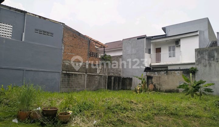 Very Strategic 245m2 Land Plot in a Comfortable Bag Area for Living