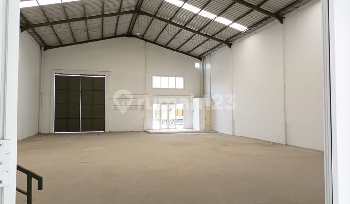 Gudang Laksana Teluk Naga