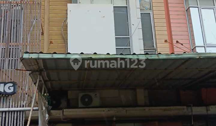 Located by the roadside, suitable for offices, warehouses, or online and offline sales, and can also be used for selling food. 1