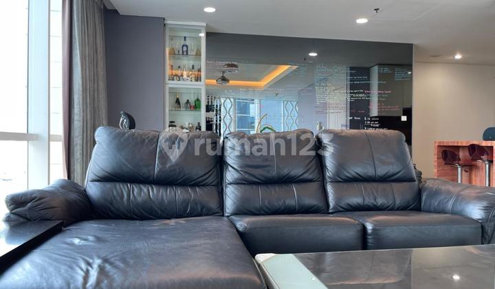 Apartemen Regatta Pluit Lantai ********