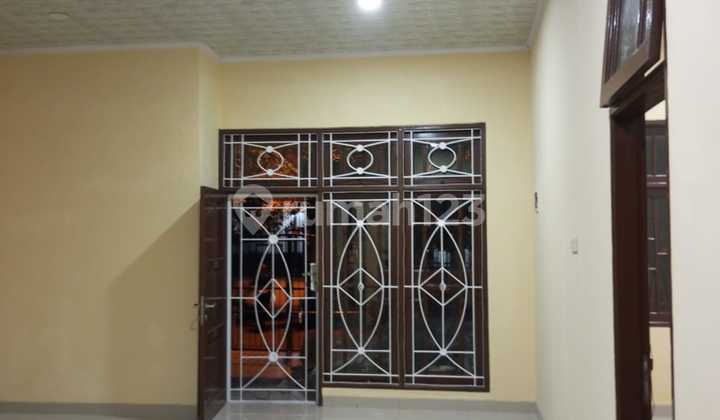 Rumah Dalan Cluster Harga Bagus,.baru Dicat 2