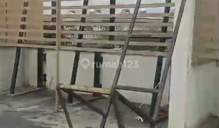 Ruko Dipinggir Jalan Raya,.bebas Banjir Rapi Dan Siap Pakai 2