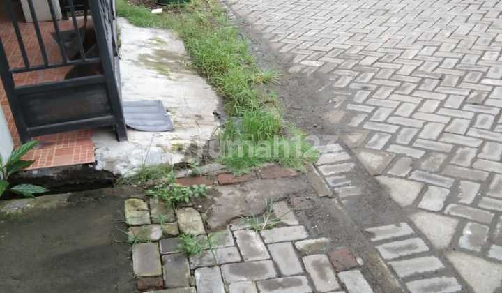 2-Story House for Quick Sale by Mrs. Cepat in Puri Teratai Near Transmart Sidoarjo 2