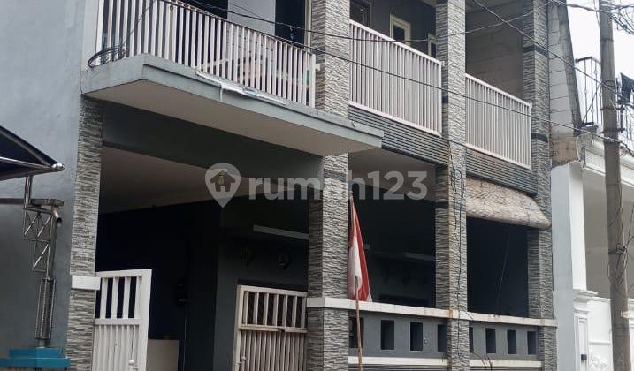 Rumah 2 Lantai Dijual Cepat di Sidoarjo Kota