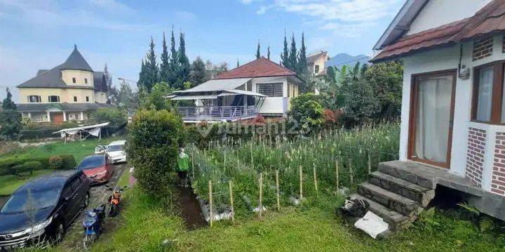 Jual Rumah bonus Villa di Istana Bunga 2