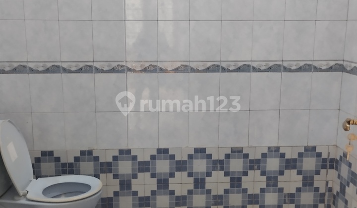 For Rent: Hook House in Taman Kopo Indah 3 2