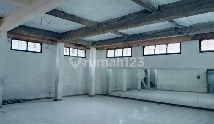 Disewakan Ruang Usaha Strategis, Moh Toha Disewakan Ruang Usaha Strategis, Moh Toha