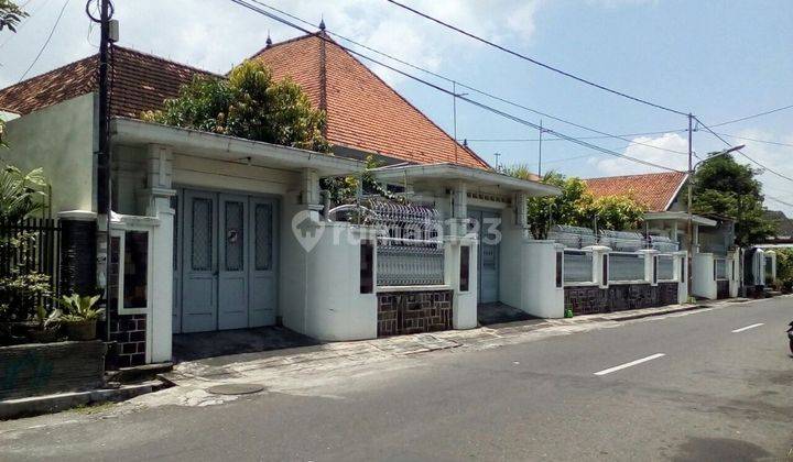 Jual Rumah Kolonial di Kraton Yogyakarta 1