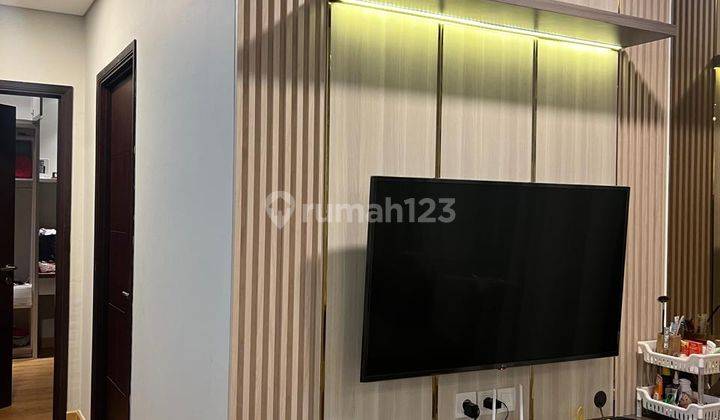 Dijual, Apartemen Central Park Furnish Design 2 Kmr Plus 1