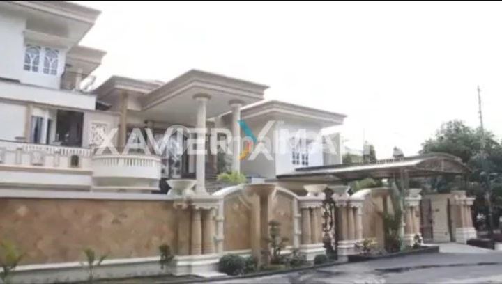 Luxury House in Semarang Atas Gajahmungkur 1