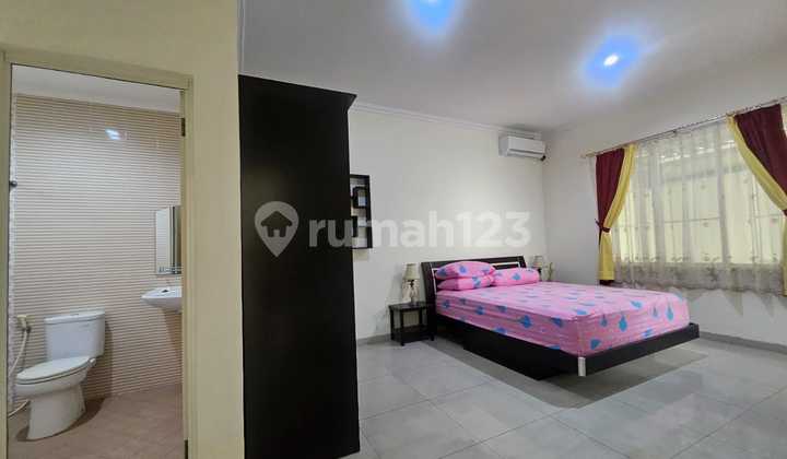 Dijual Rumah Furnished 2 Lantai di Graha Padma Semarang 2