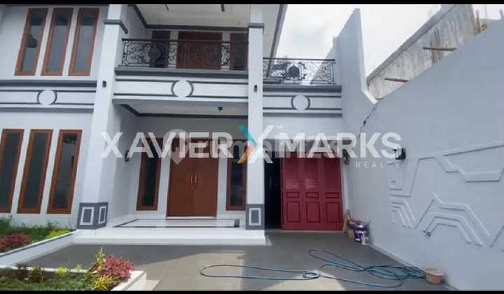 Sell Large House Complete Facilities Jatinegara Jakarta 2