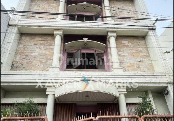 For Sale House in a Busy Business Area in the Center of Semarang City 1