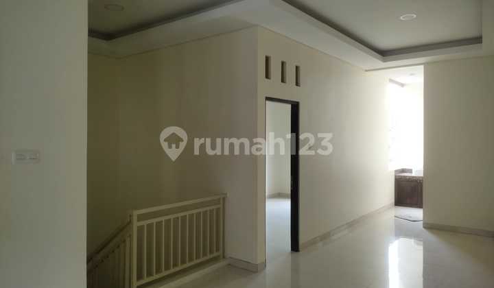 Dijual Cepat Rumah 2 lantai lokasi Tandang Semarang Tembalang 2