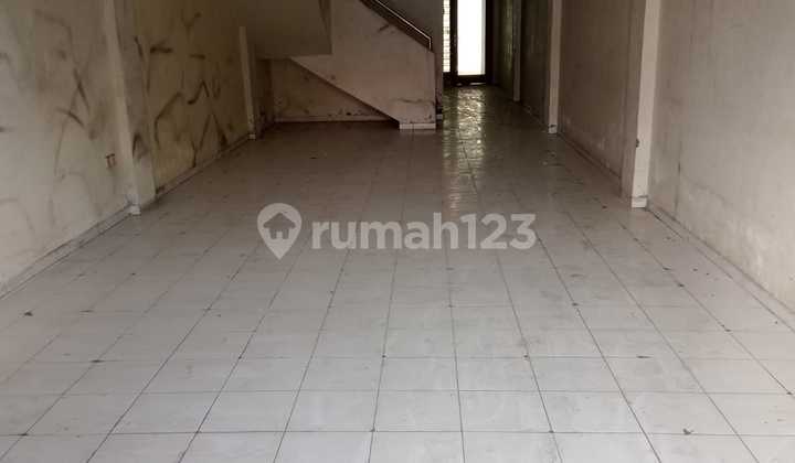 Disewakan Ruko 2 Lantai Lokasi Pinggir Raya Gayamsari Semarang 2