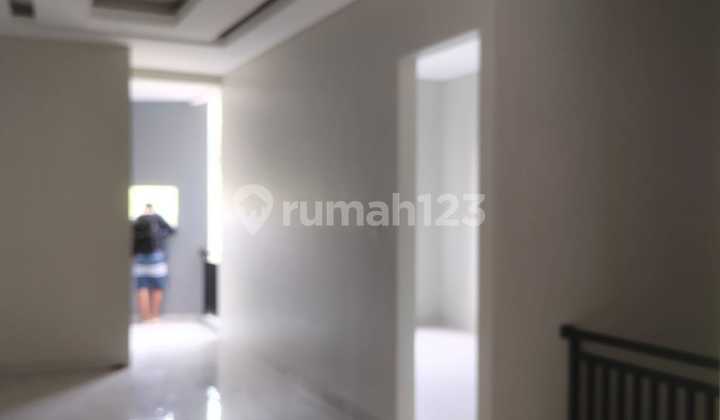 Quick Sale 2-Storey House in Tandang, Semarang Tembalang 2