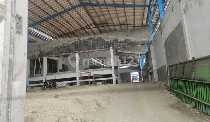 Warehouse for Rent in Kaligawe Area, Semarang 2