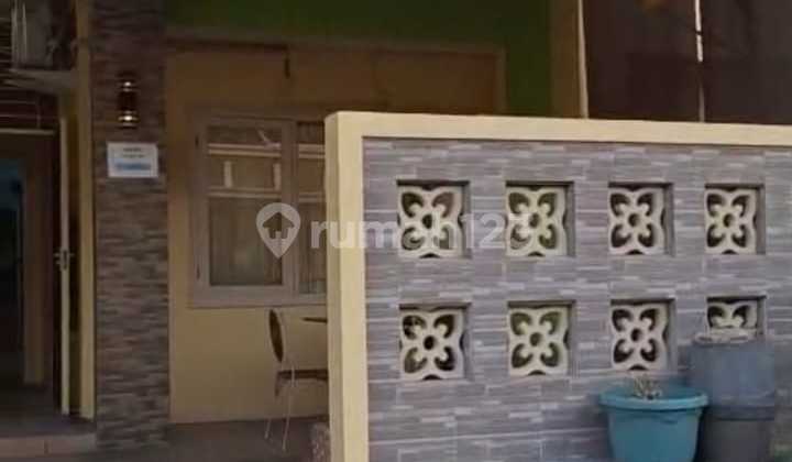 For Sale 1.5-Story House Ready to Use in Pedurungan, Semarang 2