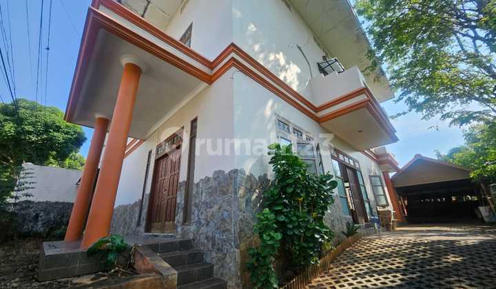 Dijual Rumah Full Jati Halaman Luas di Bukit Sari Semarang 1