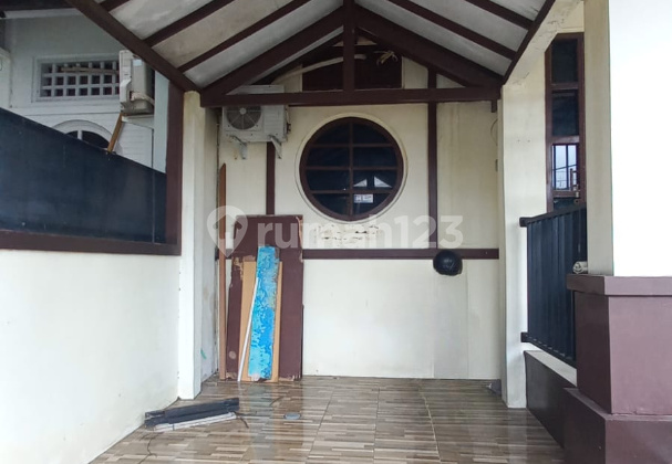 For Rent: 1.5-Story House in Semarang Indah 1