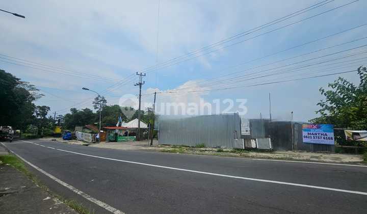 For Sale, Large Land, Front of Bandungan Market Location 2