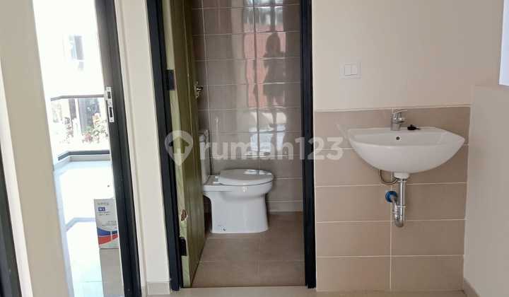 Disewakan Rumah 2 Lantai Lokasi Graha Padma Semarang 2