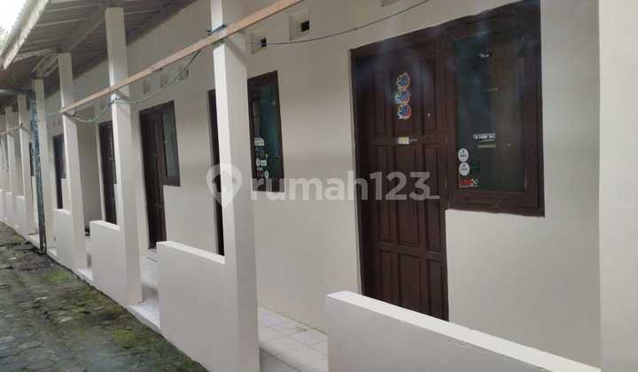 For Sale: 14-Room Boarding House Location West Ungaran 2
