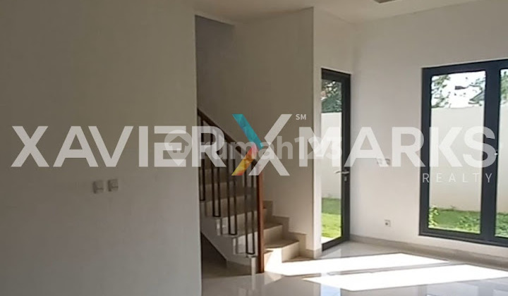 Disewakan Rumah Baru 3 Lantai Attic di Bsb City 1